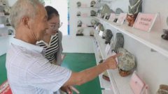 奇石馆的石头都是王学舜从当地寻找并拾掇回来的